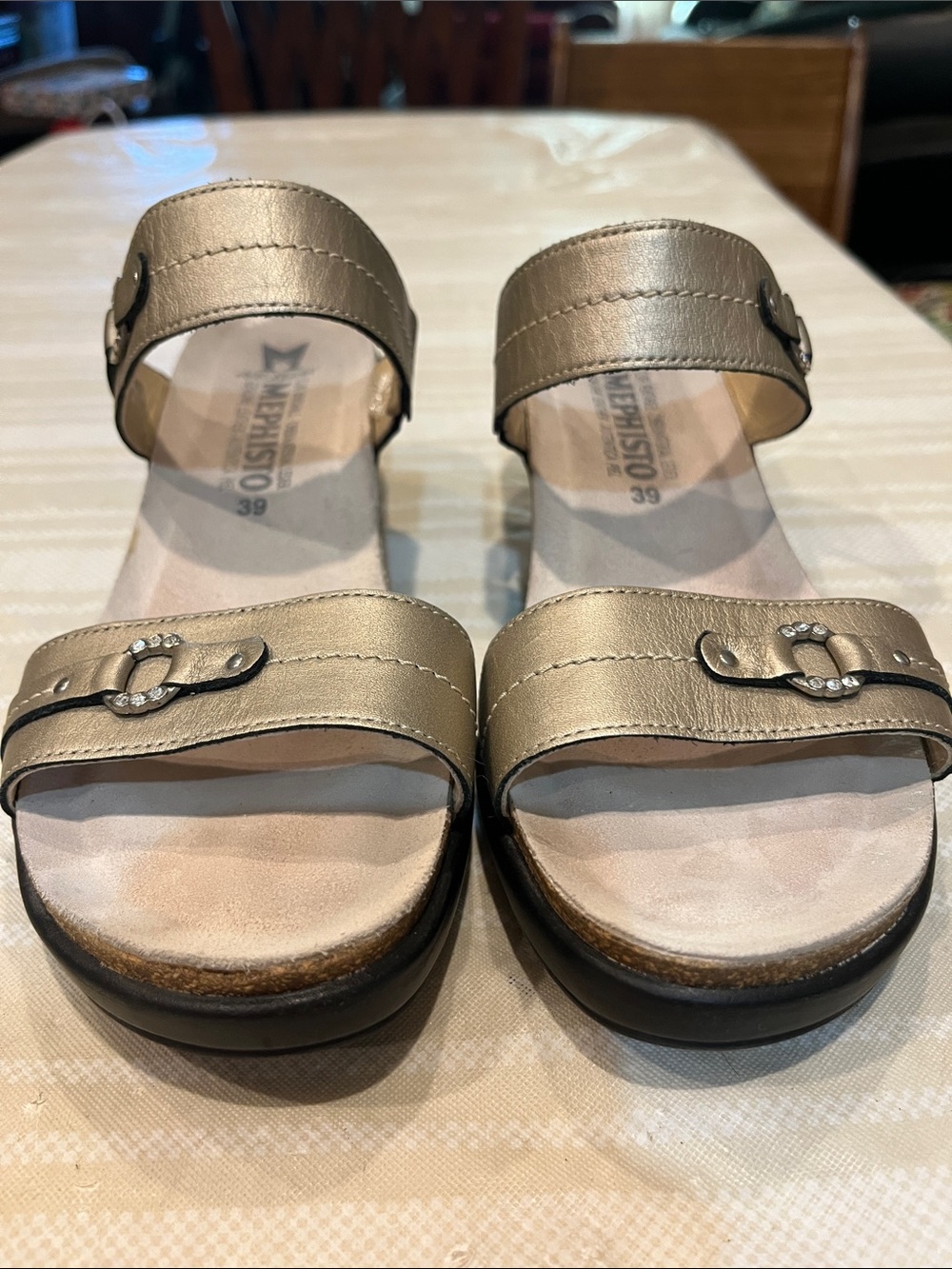 Mephisto Gold Leather Wedge Sandals size 39 (9 US) - Picture 2 of 10